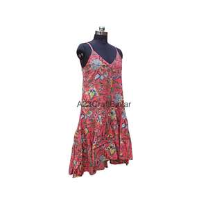 เดรสลำลองผู้หญิง ผ้าฝ้ายถัก 100% รักษ์โลก คอวี แขนกุด ลายดอกพิมพ์ดิจิทัล ทรงเข้ารูป ความยาวปานกลาง สไตล์โมเดิร์นวินเทจ - Product Image 5