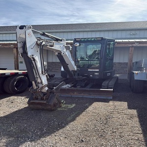 Miniexcavadora Bobcat E35 compacta con giro de cola cero para construcción, paisajismo y excavaciones pesadas - Product Image 4