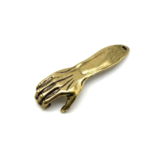 Abridor de Botellas de Latón con Forma de Mano, Estilo Vintage, Herramienta Manual para Abrir Botellas de Cerveza, Diseño Decorativo para Bar - Product Image 5