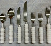 Ensemble de couverts de luxe au design créatif, style américain, écologique, en acier inoxydable 18/8, manche en résine classique, polissage miroir durable