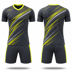 Ensemble de maillots de football personnalisés par sublimation, uniforme de football complet, respirant, pour l'entraînement des équipes de garçons, fabrication OEM, polyester, séchage rapide - Product Image 6