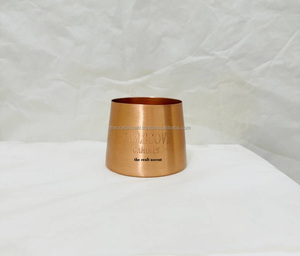 Tarro para velas de cobre de lujo personalizado al por mayor con acabado cepillado para decoración del hogar tarros para velas vacíos perfumados de metal redondos hechos a mano - Product Image 4