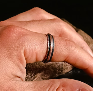 Bague magnétique en cuivre pur forgé à la main, de qualité supérieure, pour la santé, motif rainuré oxydé, vente en gros - Product Image 6