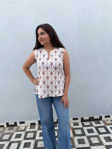 Blusa Corta sin Mangas con Estampado Floral Étnico para Mujer, Ajuste Holgado Informal, Viscosa y Rayón, para Uso Diario en Verano, Blanca y Marrón - Product Image 3