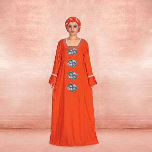 Caftán Modesto Bordado en Rayón con Motivos Decorativos para Eid, Cuello Redondo, Mangas Acampanadas, Silueta Larga Hasta el Suelo - Product Image 2