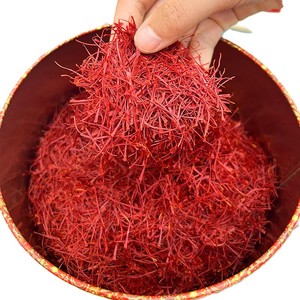 เส้นหญ้าฝรั่นพรีเมียม 100% บริสุทธิ์ จากดอกโครคัสซาติวัส สีแดง สำหรับใช้ในอาหาร ชาสมุนไพร และเครื่องสำอาง - Product Image 2