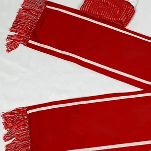 ชุดผ้าพันคอถักลายแจ็คการ์ดพร้อมหมวกปอมปอม ของชมรมนักศึกษาหญิงเดลต้า ซิกมา ทีต้า (DST) ระดับพรีเมียม - ชุดเครื่องแต่งกายฤดูหนาวแบบวาร์ซิตี้ รุ่น Fortitude Legacy - Product Image 2