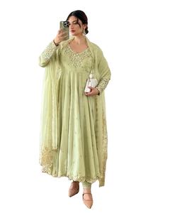 Tv Serial Actrice Style Lourd Faux Georgette Tissu Avec Rembo Séquence Travail Énorme Flair Taille Libre Designer Salwar Kameez/Robe - Product Image 1