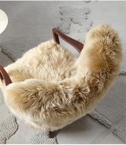 Fauteuils en fausse fourrure <span class=keywords><strong>de</strong></span> <span class=keywords><strong>mouton</strong></span>, design scandinave moderne <span class=keywords><strong>pour</strong></span> salon, chambre, hôtel, pieds en bois, élégance et fonctionnalité - Product Image 6