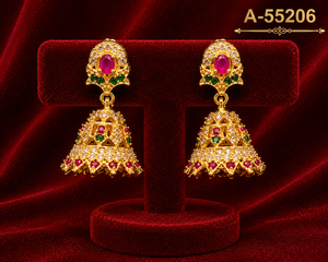 Modernos Pendientes Colgantes de Campana Chapados en Oro con Circonitas y Diseño Floral para Bodas y Fiestas - Product Image 4