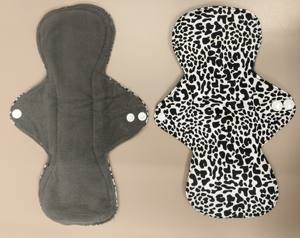 Serviettes hygiéniques réutilisables en coton avec ailettes, respirantes, avec protection anti-fuites et super absorption pour usage quotidien - Product Image 5