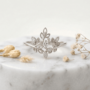 Anillo de Promesa Bosque Místico con Ágata Verde y Detalle de Diamante Certificado IGI, Joyería Élfica, Tendencia Actual, Pieza Nupcial - Product Image 2