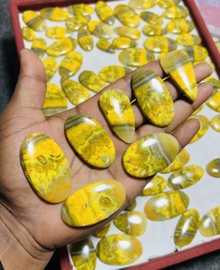 Piedras Preciosas de Jaspe Abeja Natural de Alta Calidad, Cabujones Sueltos de Formas Mixtas Trimurti de Rajastán para Joyería - Product Image 1