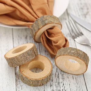 Juego de Anillos para Servilletas de Madera Ovalados Orgánicos con Forma Contorneada Suave para un Ambiente de Mesa Elegante y Natural, Único - Product Image 1