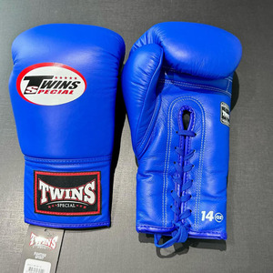Guantes de boxeo Twins de primera calidad, hechos a medida con cuero de vaca genuino para entrenamiento de sparring, Muay Thai y Kickboxing. - Product Image 1