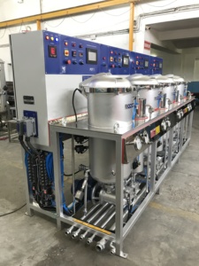 Grande machine automatique multi-pots pour la teinture de textiles et de fils, avec moteur à engrenages PLC et pompe doseuse - Product Image 6