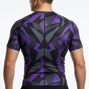 Camiseta de Compresión de Manga Corta para Hombre, Diseño de Camuflaje Digital Morado, Ropa Deportiva para Gimnasio, Fitness, Running, Entrenamiento, Ropa Interior Deportiva de Alto Rendimiento - Product Image 2