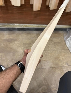Batte de cricket en saule anglais de qualité supérieure, fabriquée à la main avec les meilleurs matériaux, emballage premium. - Product Image 2