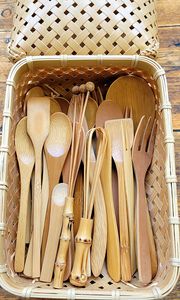 Colección de Cucharas de Madera de Mango Hechas a Mano para Cocinar, Servir, Mezclar y Comer - Product Image 4