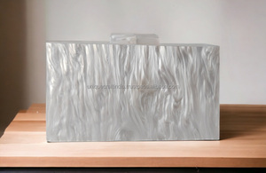 Embrague de resina epoxi geométrica perfecta | Bolso de mano de material de regalo de alta calidad para Mujer | Perfecto para regalar, eventos y ocasiones - Product Image 3