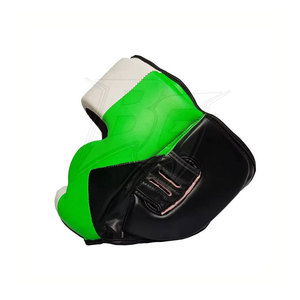 Protège-têtes en cuir confortables avec intérieur rembourré, protection renforcée, finition légère et durable pour sports de compétition - Product Image 5