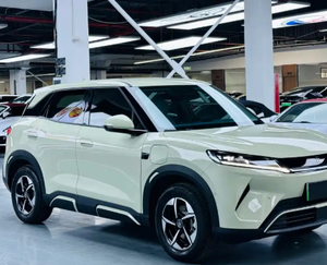 BYD Yuan Up 2025 2026 SUV Eléctrico Usado, BYD Yuan Up 2025 de Segunda Mano a Bajo Precio, Modelo 2025, Bajo Kilometraje, Auto Eléctrico Compacto para Exportación - Product Image 1