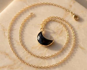 Collar con Colgante de Luna Creciente de Ónix Negro Hecho a Mano, Chapado en Platino, Joyería de Piedras Preciosas Celestiales, Regalo para Mujer, Boda - Product Image 4