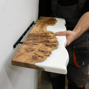 Diseño de estantería y expositor de pared moderno y contemporáneo de epoxi y resina por RR Enterprises - Product Image 2