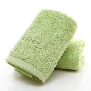 Serviettes en coton en gros à bas prix, grammage élevé, super absorbantes, séchage rapide, douces et lisses, serviettes de bain de qualité hôtelière de luxe, OEM en vrac - Product Image 1