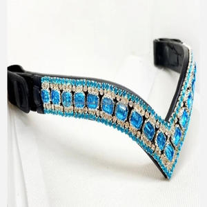 Banda de ceja de caballo de cuero acolchado en forma de V profundo con cadena de diamantes Aqua Blue Crystals banda de ceja de brida mega Bling - Product Image 4
