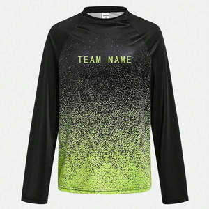 Conjunto de Uniforme de Fútbol Negro y Verde — Camisetas de Fútbol Personalizadas de Poliéster, de Secado Rápido y Económicas - Product Image 1