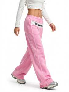 Pantalon de jogging décontracté rose en polaire ONETEN APPAREL pour homme, taille élastique, coupe large, imprimé par transfert thermique, idéal pour l'hiver - Product Image 3