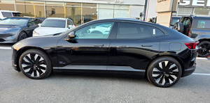 Polestar 4 Sedán con Paquete de Rendimiento de Motor Dual, Batería de Litio, Tracción en las Cuatro Ruedas, Asientos de Cuero y Techo Panorámico - Product Image 4