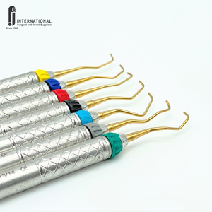 ชุดเครื่องมือขูดหินปูนแบบแมนนวล Gracey Curette 7 ชิ้น บรรจุในแพ็คพลาสติก ด้ามจับแบบกลวง ได้รับการรับรองมาตรฐาน CE ผลิตจากสแตนเลสสตีล ขายดี - Product Image 3