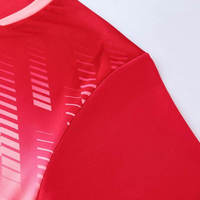 Jersey Padel Pria Merah Gradasi V-Neck Lengan Pendek Bahan Polyester Penyerap Keringat Set Seragam Semua Musim Dewasa Regular Fit