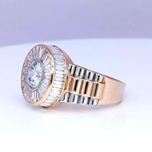 แหวนหมั้นเพชรโมอิสซาไนต์ทรงบาแกตต์และทรงกลมแบบ Iced Out Style ประดับเพชรรอบวงแหวนสีชมพู เงินแท้ 925 เครื่องประดับฮิปฮอปสุดหรู - Product Image 3