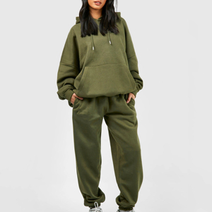 Ensemble survêtement molletonné surdimensionné personnalisé pour femme – Fabricant OEM/ODM de vêtements à marque privée - Product Image 4