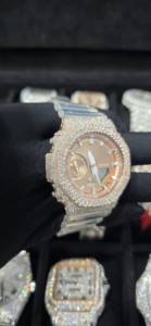 นาฬิกา Hip Hop Luxury Styles รุ่น RTDRT856 ตัวเรือนประดับเพชร VVS Moissanite หน้าปัดดิจิตอล ควอตซ์ สแตนเลสสตีล แฟชั่นใหม่ - Product Image 2