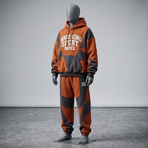 Conjunto Deportivo Oversize Gris Naranja para Hombre, Sudadera con Bolsillos Gris Oscuro, Pantalones Anchos Gris Oscuro, Paneles Laterales Naranja, Logotipo Varsity Blanco, Conjunto de 2 Tonos - Product Image 5