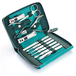 Kit de soin des ongles multifonctionnel avec instruments de soin professionnels, ensemble de manucure et pédicure en acier inoxydable - Product Image 2