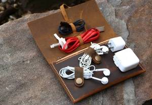Neceser de Cuero Personalizado con Cierre de Cremallera y Múltiples Compartimentos para Accesorios de Viaje y Organizador de Cosméticos - Product Image 3