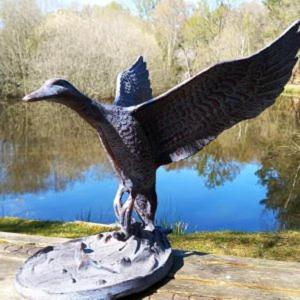 Sculpture Moderne de Canard Volant en Bronze, Décoration de Jardin Extérieur à Monter au Sol, Statue d'Oiseau Volant, Fournitures d'Extérieur - Product Image 5