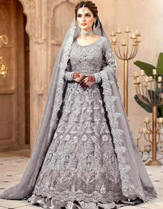 Robe de mariée traditionnelle indienne et pakistanaise pour femmes, tenue de soirée formelle, robe de mariée longue maxi, vêtements élégants - Product Image 3