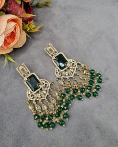 Boucles d'oreilles de luxe en cristal à franges, pierres précieuses taillées radiant, pour femmes, style traditionnel, pour occasions festives, fabricants de boucles d'oreilles - Product Image 1