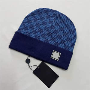 Gorros de lana 100% de alta calidad para mujer y hombre, cálidos, informales, sencillos, clásicos, de lujo, de diseñador, en venta. - Product Image 2