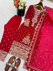 Nouvel ensemble Kurti et pantalon de créateur, broderie riche, idéal pour les tenues de soirée, conçu pour offrir des détails exquis et un charme accrocheur. - Product Image 2