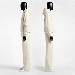 Survêtement décontracté pour homme, beige uni, à capuche, imprimé 2-en-1, anti-plis, avec logo personnalisé, manches longues et poches latérales – Vente en gros - Product Image 3