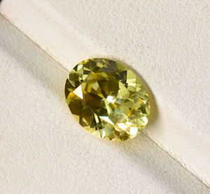 ไพลินสีเหลือง ceylon: พลอย10X8มม. ทรงวงรีตัดหลวม3.42 CTS อัญมณีหลวมสำหรับห้องปฏิบัติการคอรันดัมสำหรับทำเครื่องประดับ - Product Image 3