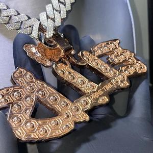 Colgante Personalizado para Hombre, Estilo Hip Hop, Dos Tonos, Oro Rosa, Plata de Ley 925, Diamante Moissanita VVS, Logotipo Inicial, Nombre Completamente Adornado con Piedras - Product Image 2