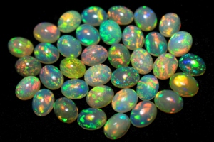 Opale d'Éthiopie naturelle ovale cabochon multicolore, pierre précieuse opale de feu, pierre de naissance d'octobre pour la fabrication de bijoux - Product Image 6